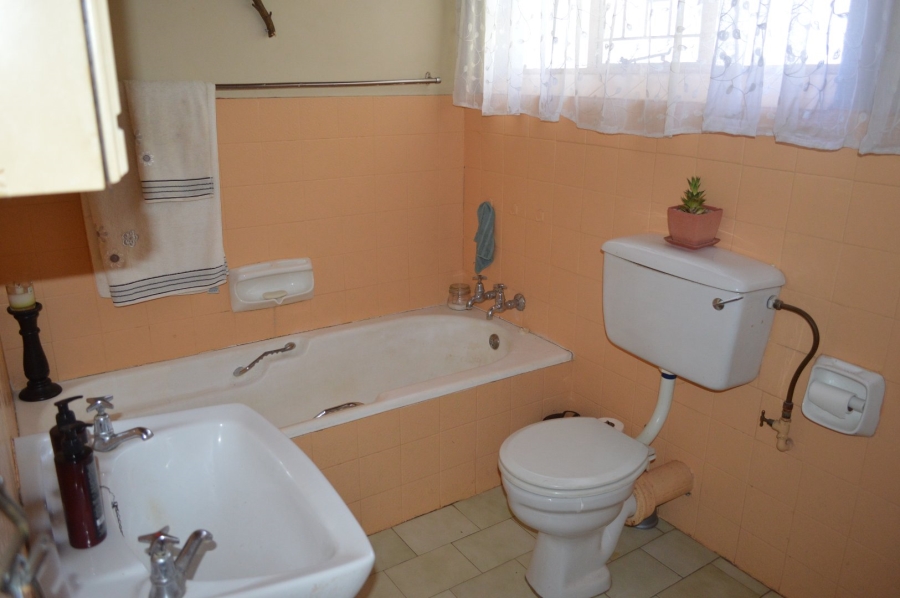 8 Bedroom Property for Sale in Wilkoppies North West